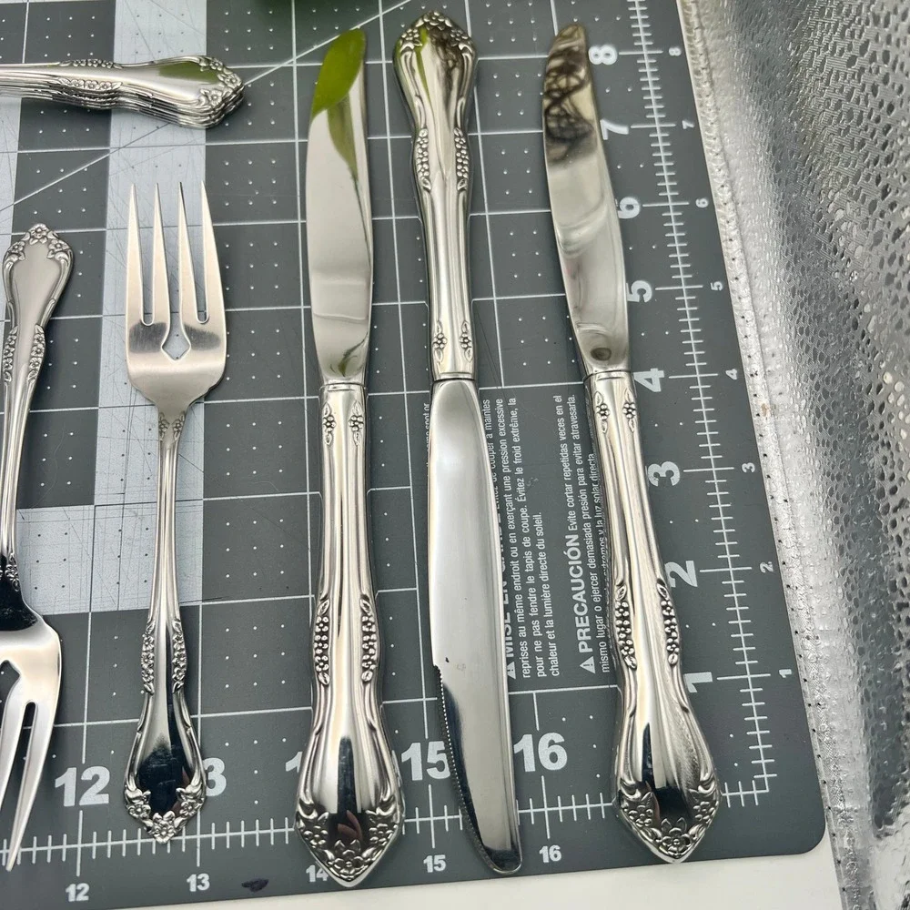 Oneida Mansfield Flatware Set 34pc Wm A Rogers Deluxe Stainless Service for 8